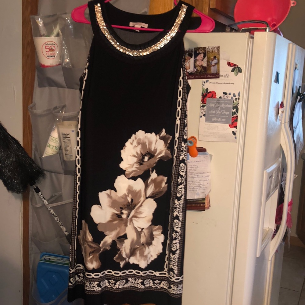 Floral black and white dress with print detailing